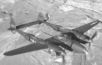samolot Lockheed P-38J Lightning - takim latał Exupery