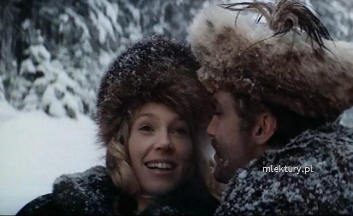 Podczas kuligu Oleńka z Andrzejem wyznawali sobie miłość i wszystko zmierzało w stronę szczęścia. (film TVP, 1973)